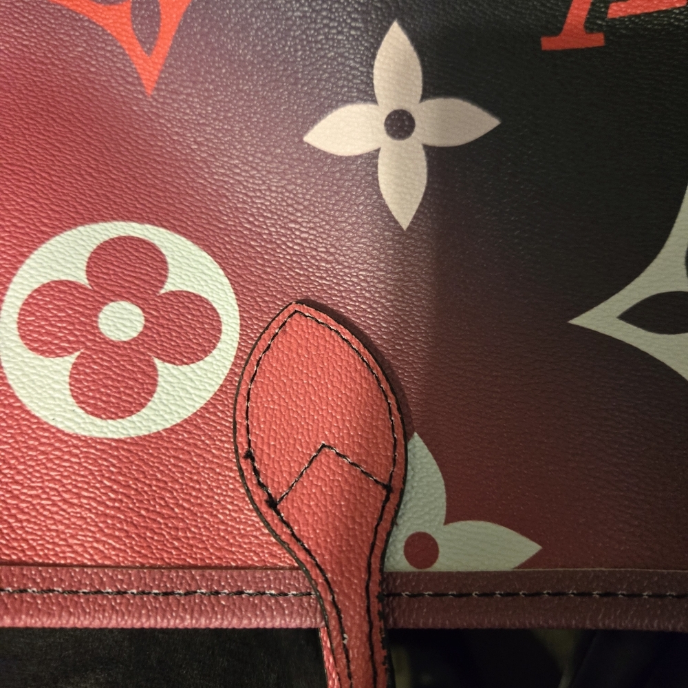 Handbag - Picture 7 of 7